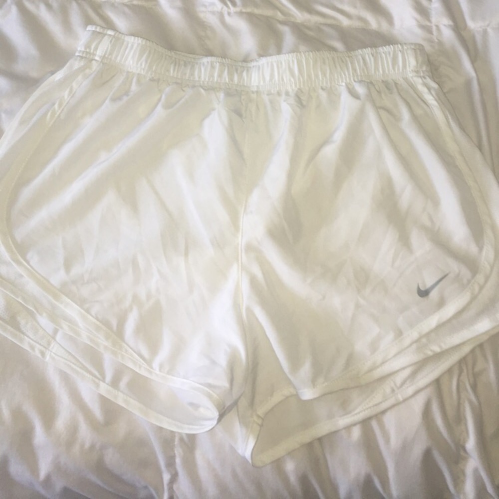women’s white nike running shorts!!